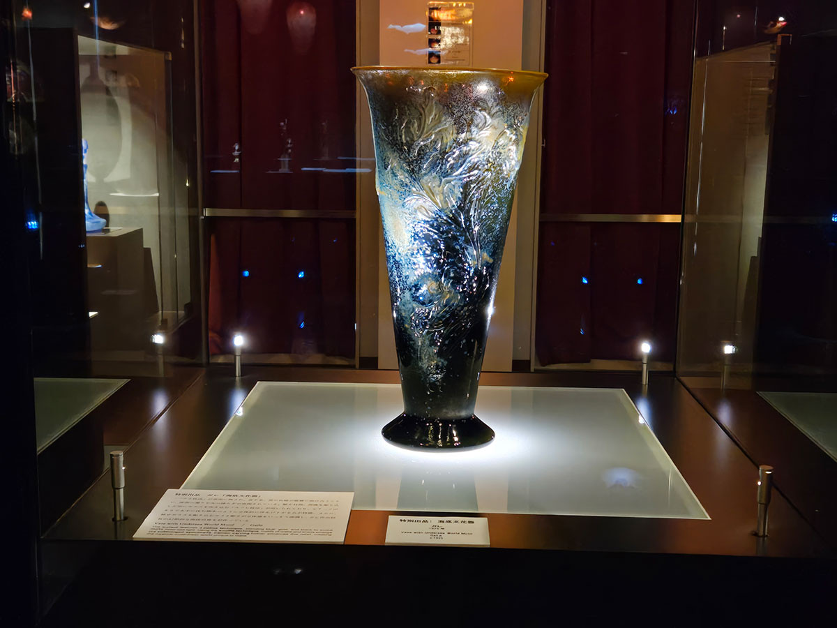 ガレ　海底文花器　1925
