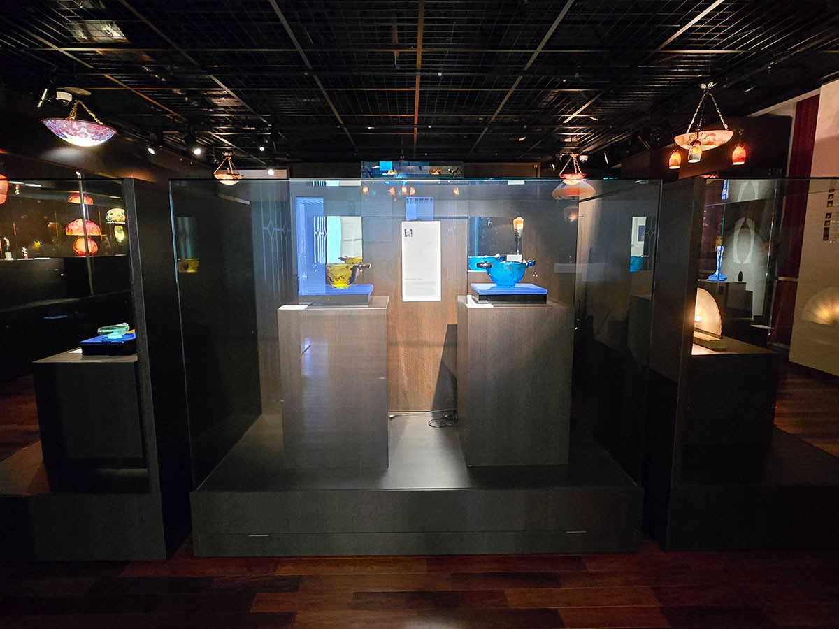 デコルシュモン　蛇双耳杯　1925
