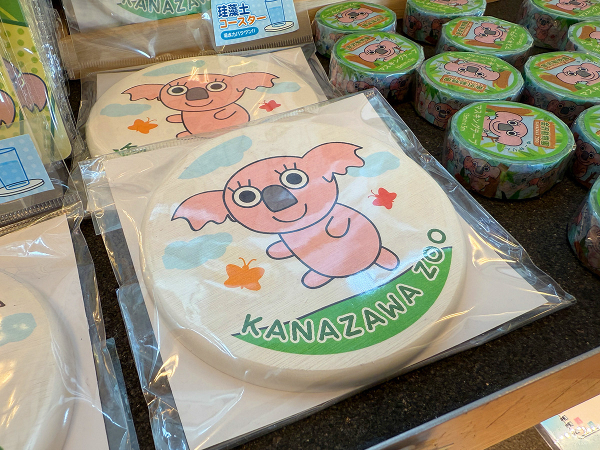 ミュージアムショップでは「金沢ゆーかりん」のグッズも販売中