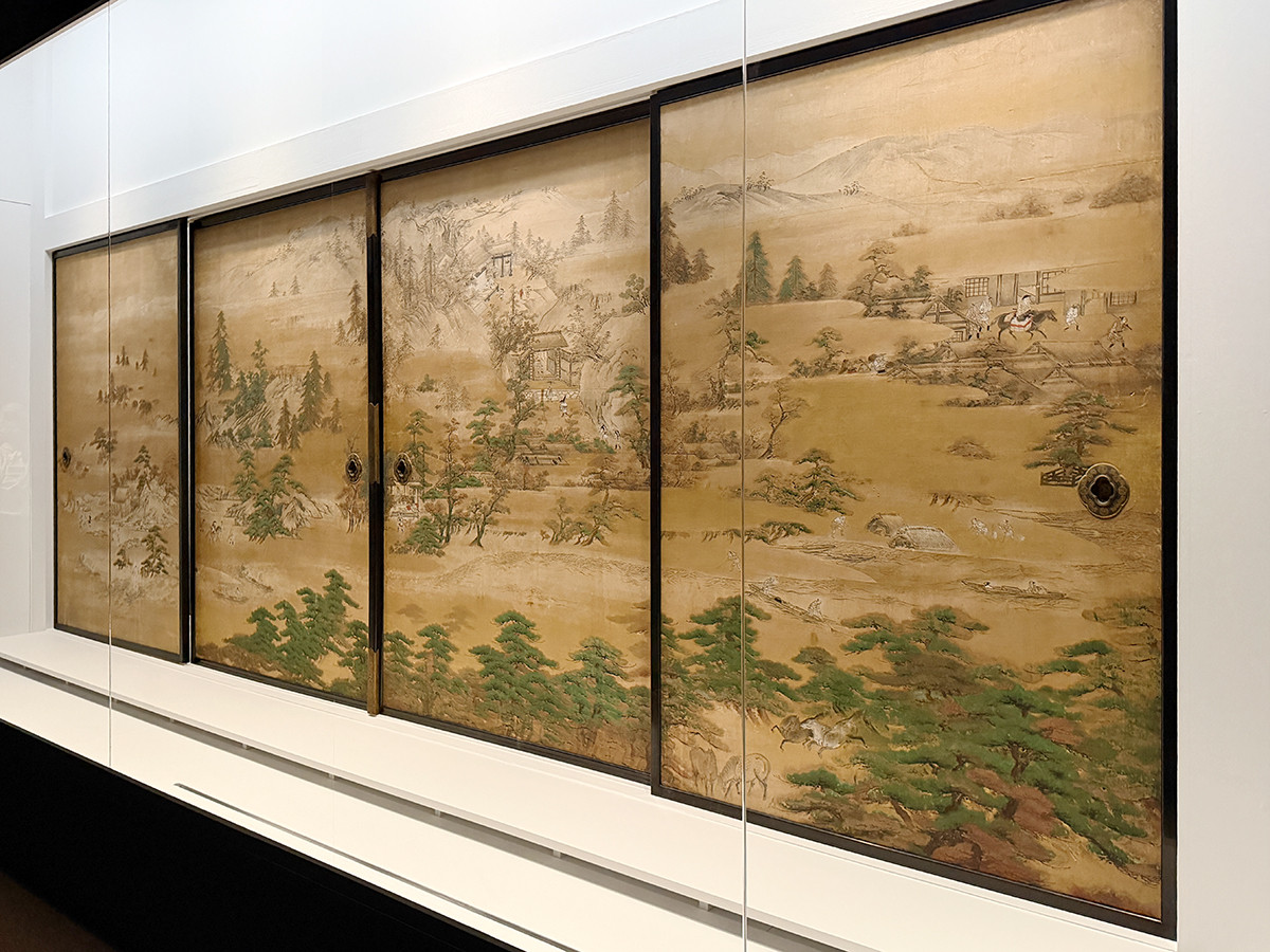 東京都美術館「大英博物館日本美術コレクション　百花繚乱」会場より　狩野宗眼重信《琴棋書画仙人図襖》シアトル美術館　桃山時代末〜江戸時代初（17世紀初）