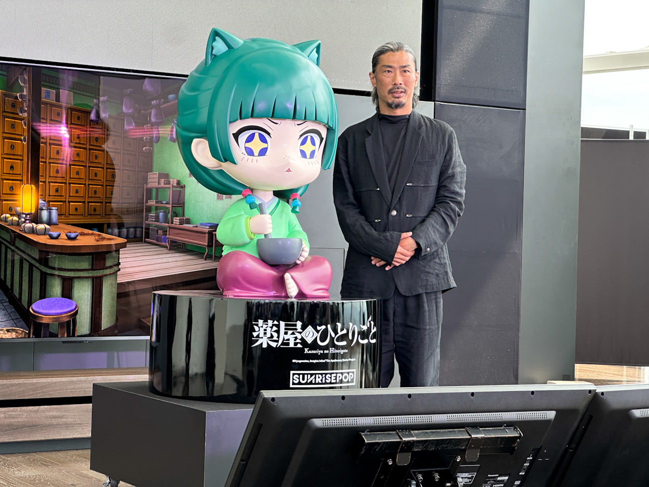 東京シティビュー「TVアニメ『薬屋のひとりごと』×東京シティビュー  舞が織りなす幻想の世界 ―天空に響く、舞のしらべ―」会場