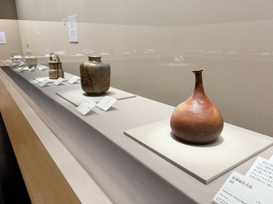 海を越え、時を越えるやきものの旅 ― 根津美術館「やきもの名品紀行