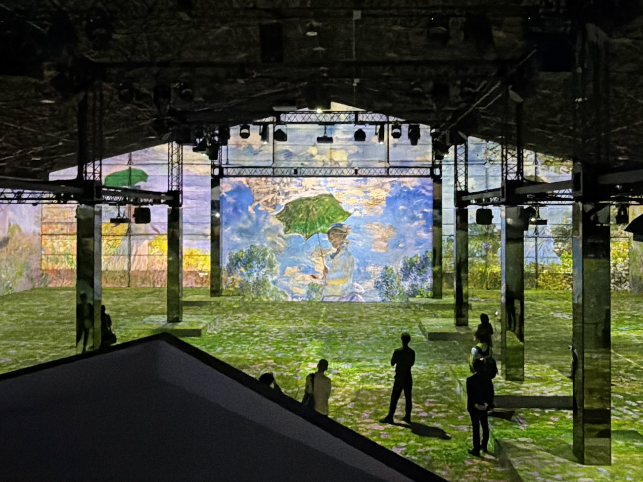 THE MOVEUM YOKOHAMA by TOYOTA GROUP「印象派モネと浮世絵［モネを魅了した、日本の美］」会場