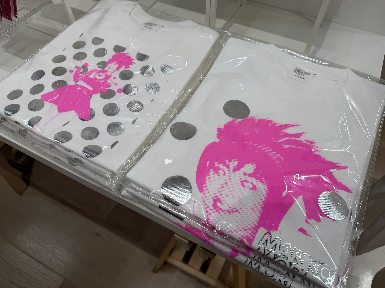 森美術館『森万里子：燦燦』 Tシャツ《スター誕生》