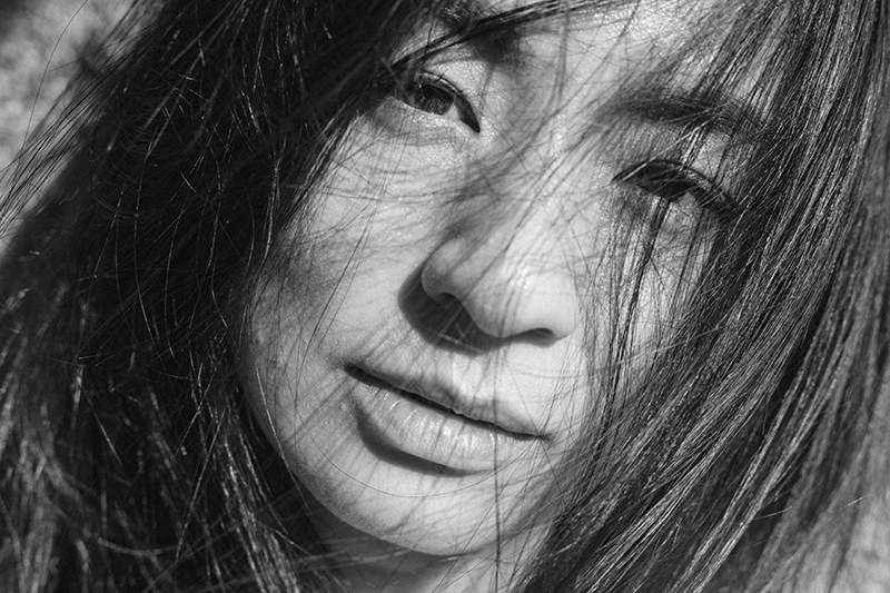川島小鳥写真展「つきのひかり あいのきざし」 ～尾野真千子と川島小鳥