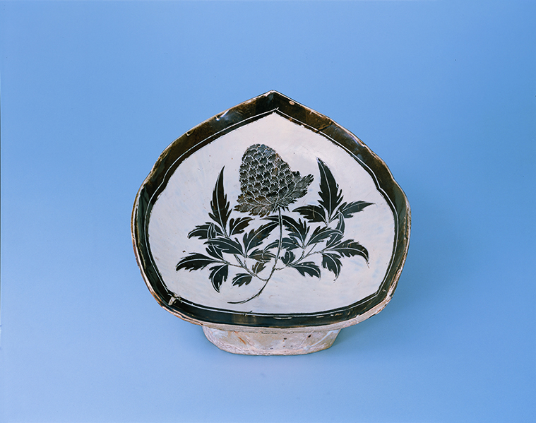 鉅鹿」発見100年 ─ 磁州窯と宋のやきもの | 展覧会 | アイエム