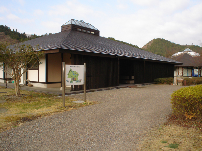 奥久慈茶の里公園 和紙人形美術館 山岡草常設館
