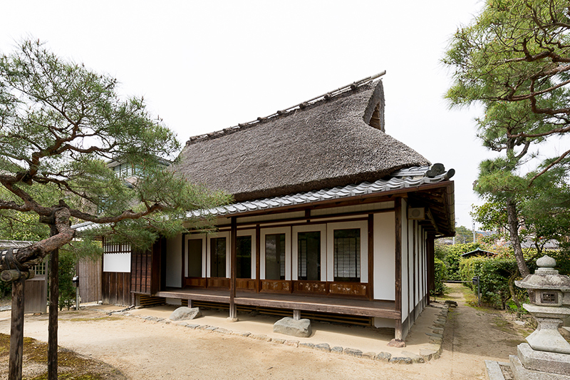 岩倉具視関係文書目録（岩倉公旧蹟保存会対岳文庫所蔵）  ２ /北泉社（単行本） 岩倉具視関係文書目録(岩倉公旧蹟保存会対岳文庫所蔵) 2 |本