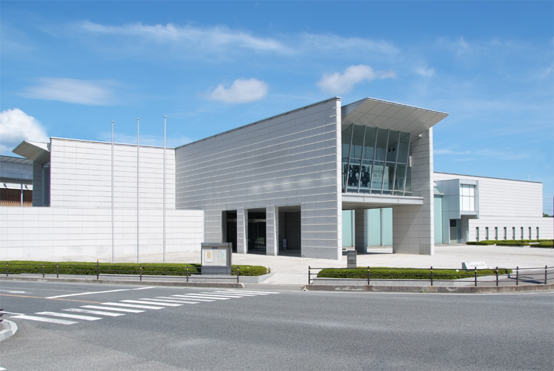 ジャポニスムから アール・ヌーヴォーへ 　ー 日本を夢見た ヨーロッパ工芸