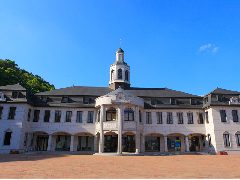 すえドンの各駅停車Vol.3　駅舎と駅近グルメ