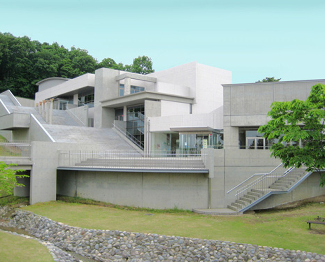 安中市学習の森ふるさと学習館企画展「関口コオ いつかきた路」