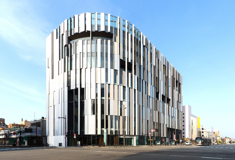 日本近現代ガラスの源流