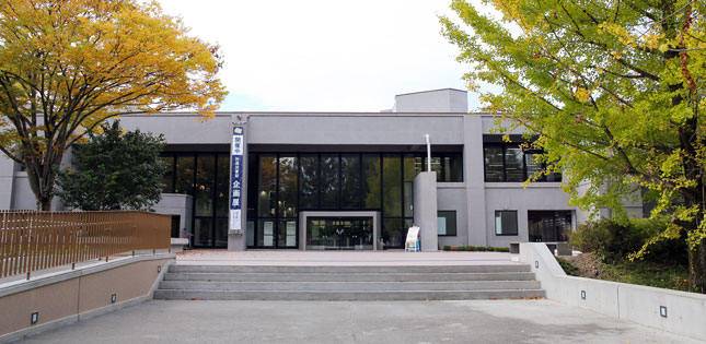 東北大学附属図書館