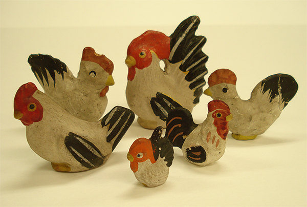 《鶏の土人形》