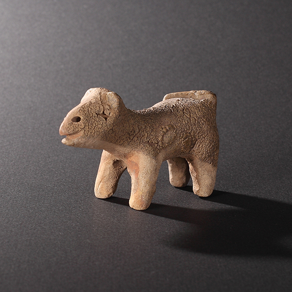 《美濃鉄釉犬置物》