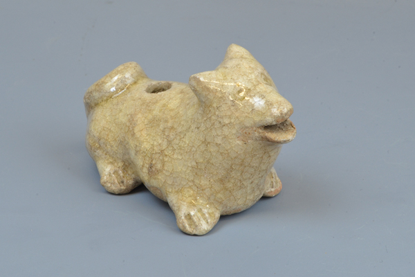 《御深井釉水滴》