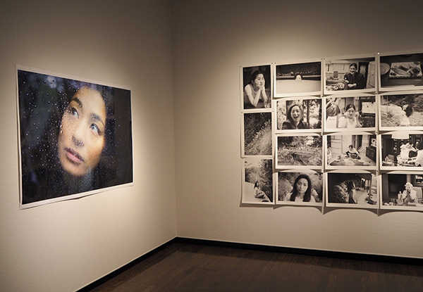 奈良市写真美術館 「川島小鳥写真展「つきのひかり あいのきざし