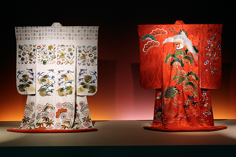 草乃しずかの世界展　一針に祈りをこめて40年