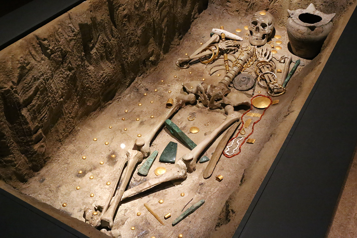 黄金伝説展 ─ 古代地中海世界の秘宝