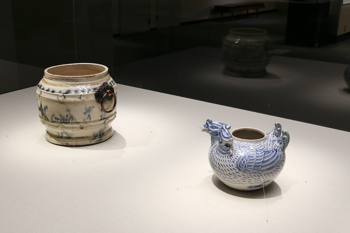 染付 ― 世界に花咲く青のうつわ | レポート | アイエム