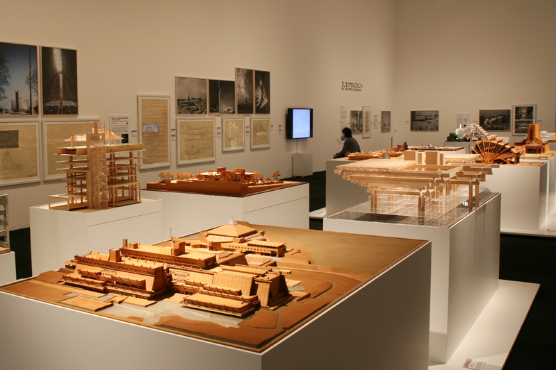 メタボリズムの未来都市展：戦後日本・今甦る復興の夢とビジョン