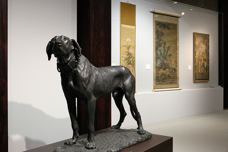 日展参与 彫刻家 古川順三作 青銅 犬 置物 共箱 V R4277 日展参与 彫刻