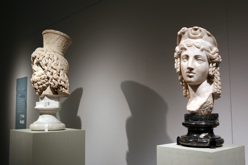 ルーヴル美術館展 - 地中海 四千年のものがたり -