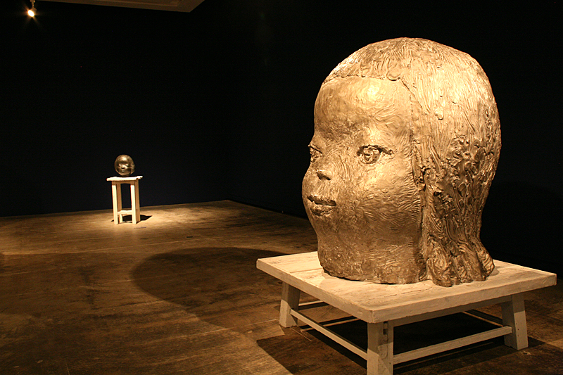 奈良美智：君や 僕に ちょっと似ている