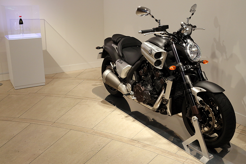 榮久庵憲司とGKの世界 鳳が翔く